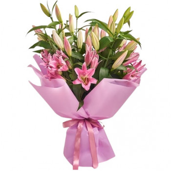 7 pink lilies in a beautiful pack